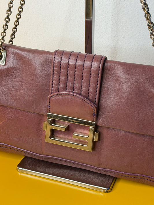 Fendi baguette chain flap Malva