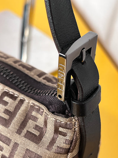 Fendi Mini Baguette Beige/Brown
