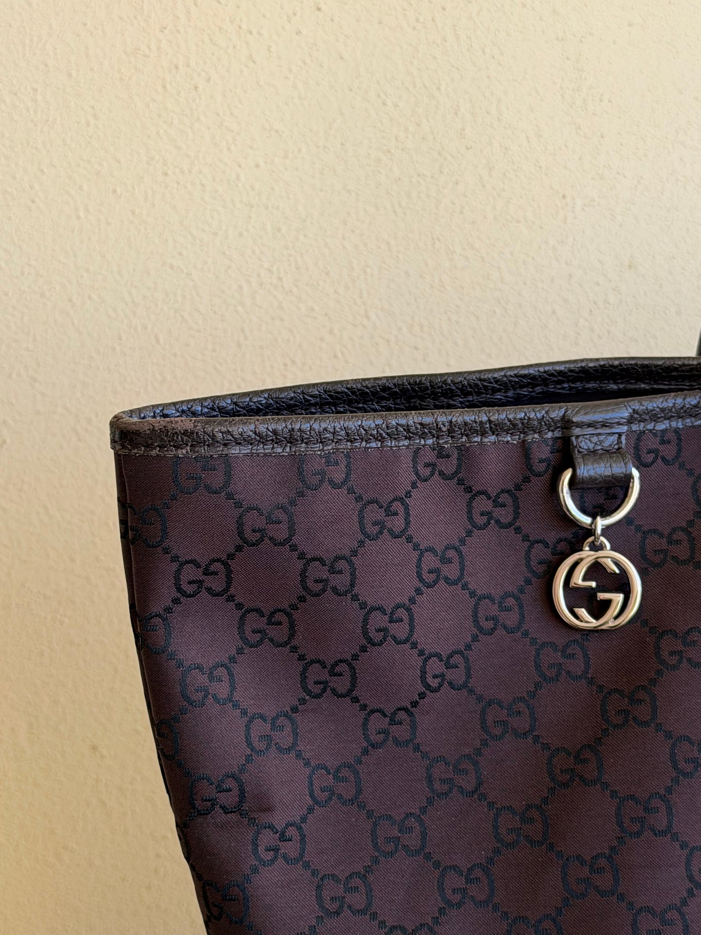 Gucci tote brown