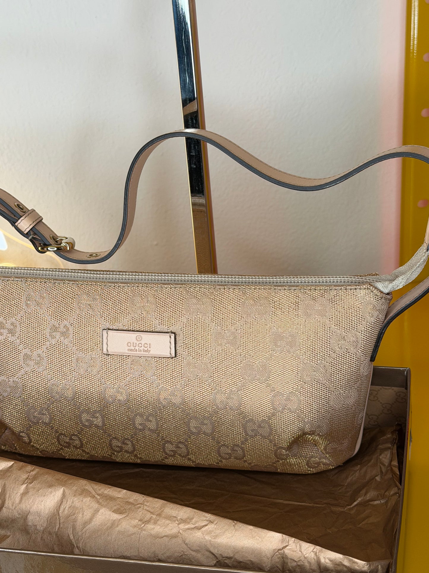 Gucci Pretty boat gold/rose