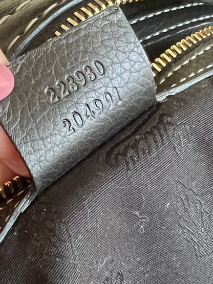Gucci tote hysteria