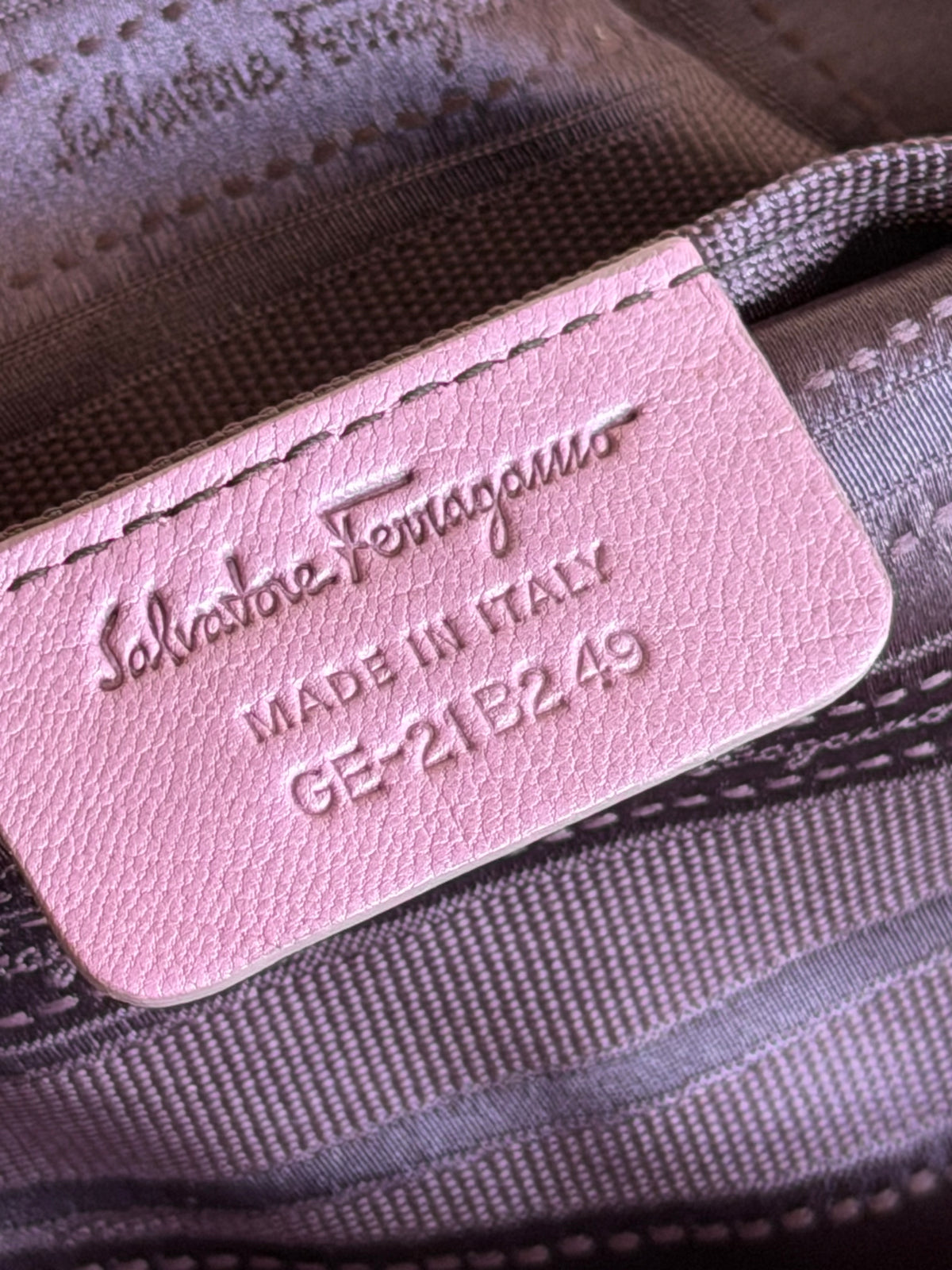 Salvatore Ferragamo glicine