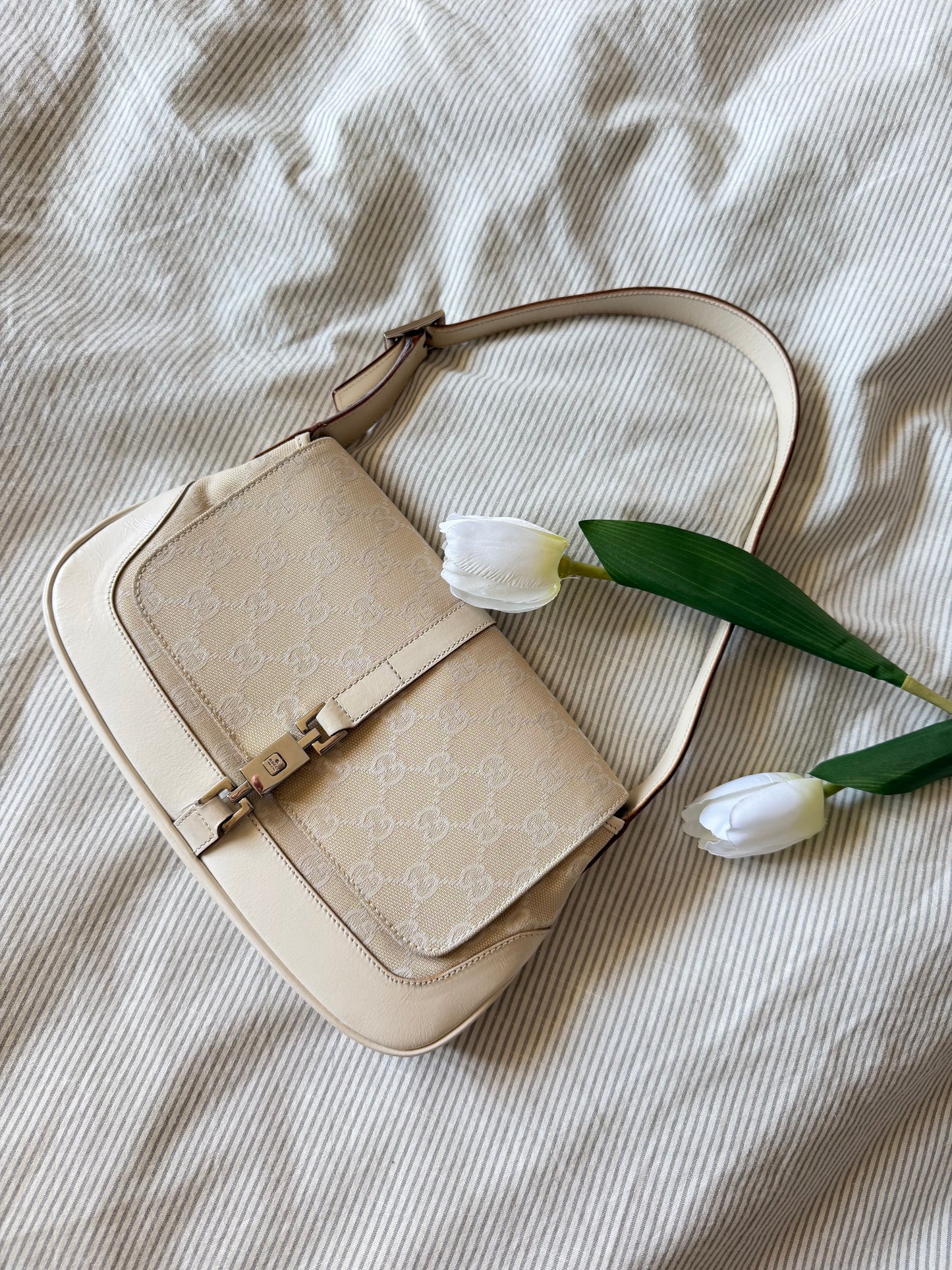 Gucci Mini Jackie GG beige