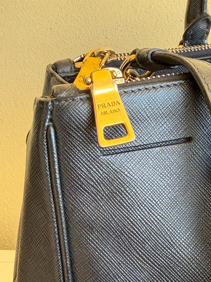 Prada Galleria nera