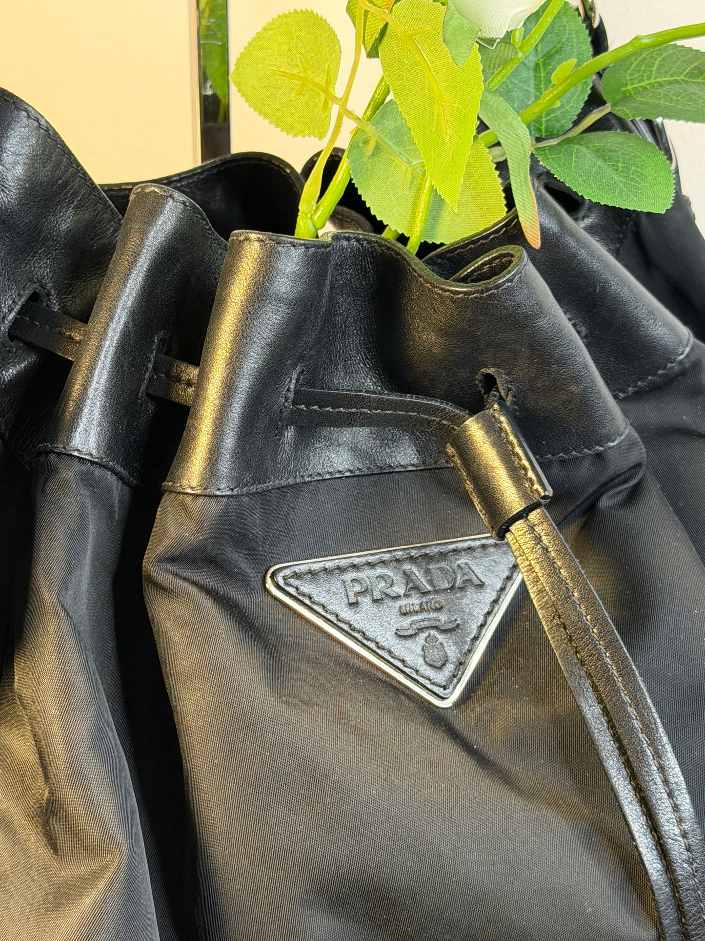 Prada secchiello