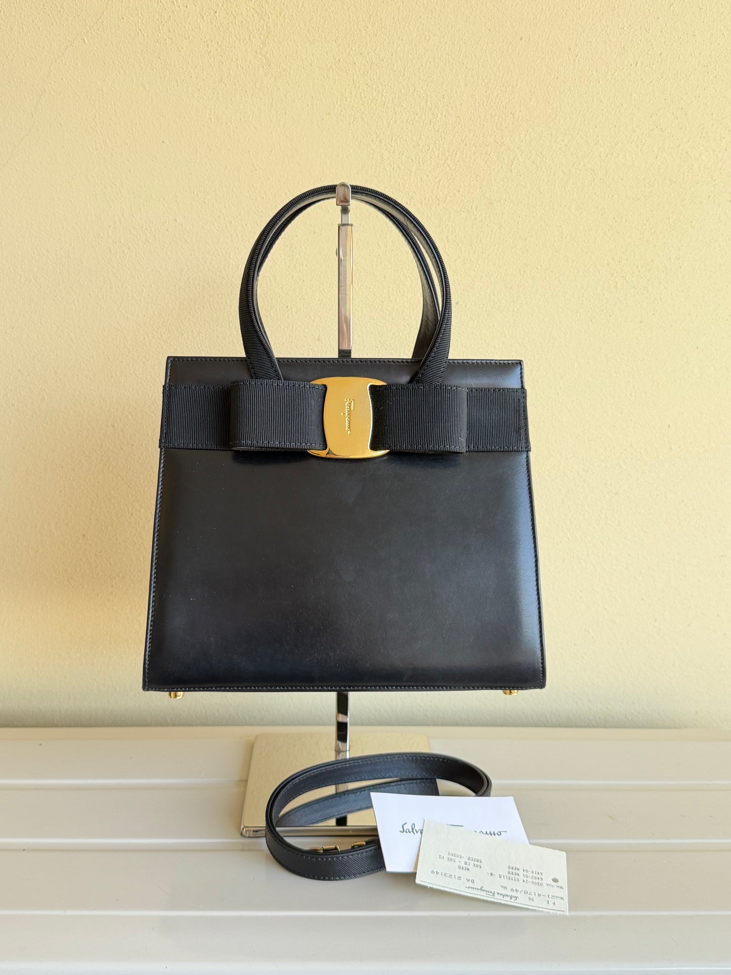 Salvatore Ferragamo "Vara"
