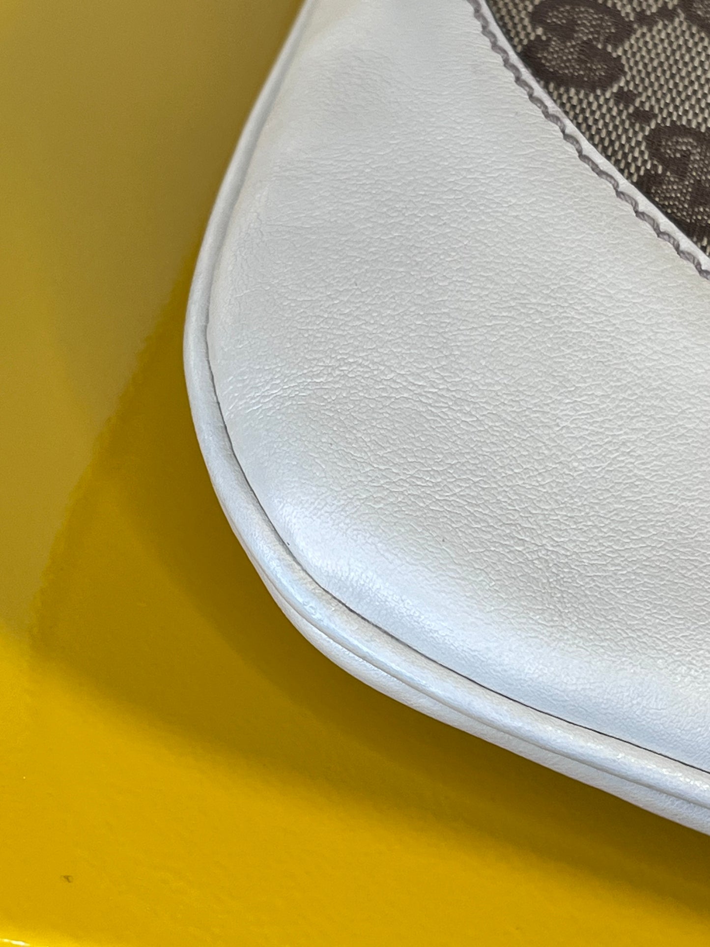 Gucci Bouvier Avorio