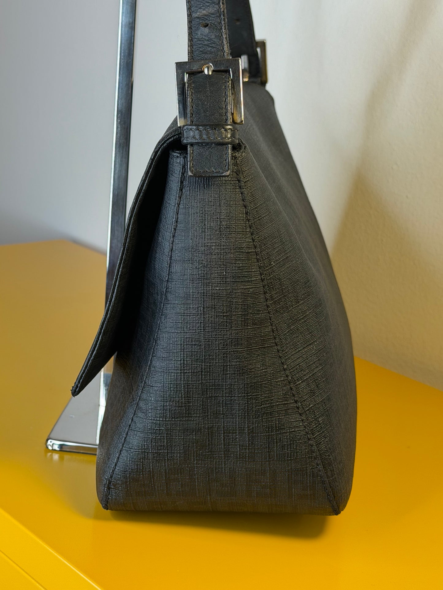 Fendi Mamma Tessuto Roll Nera