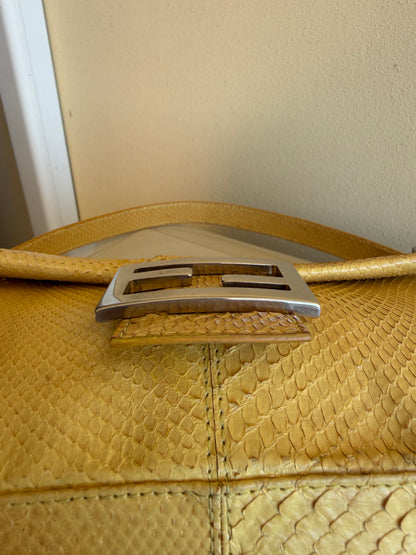 Fendi baguette pelle di pitone gialla
