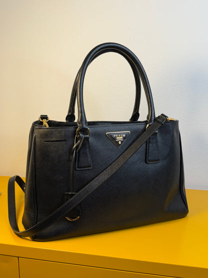 Prada Galleria in pelle Saffiano
