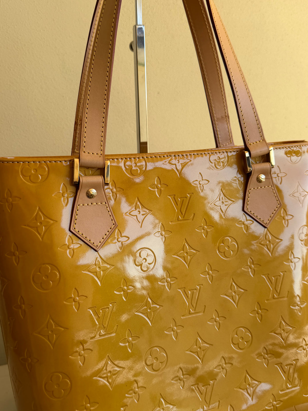 Louis Vuitton Vernis Houston