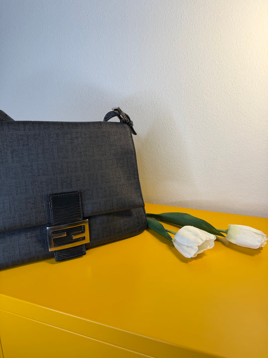 Fendi Mamma Tessuto Roll Nera