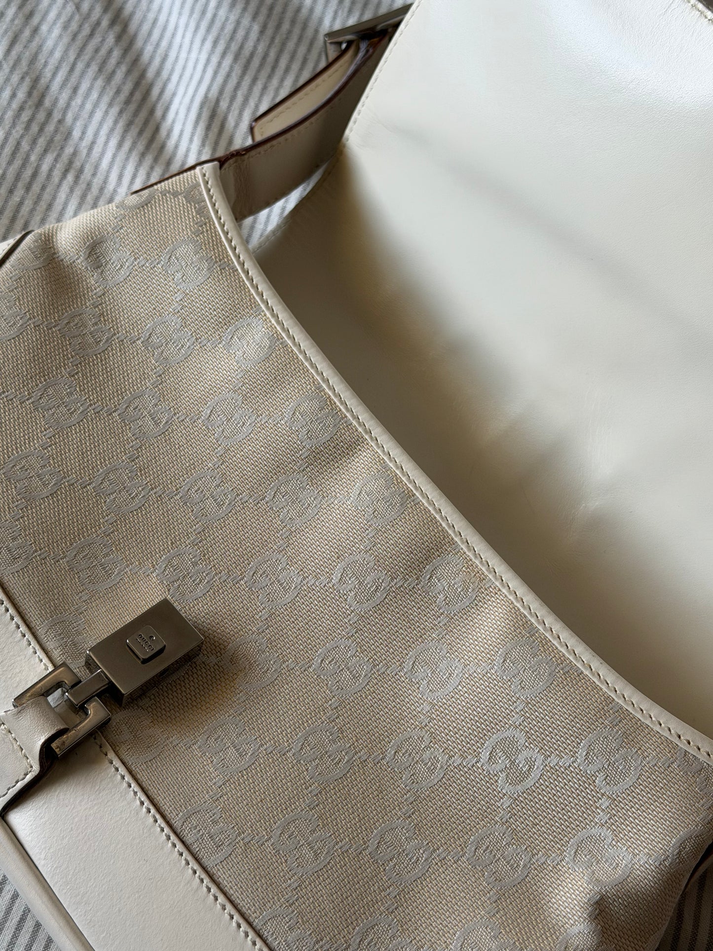 Gucci Mini Jackie GG beige