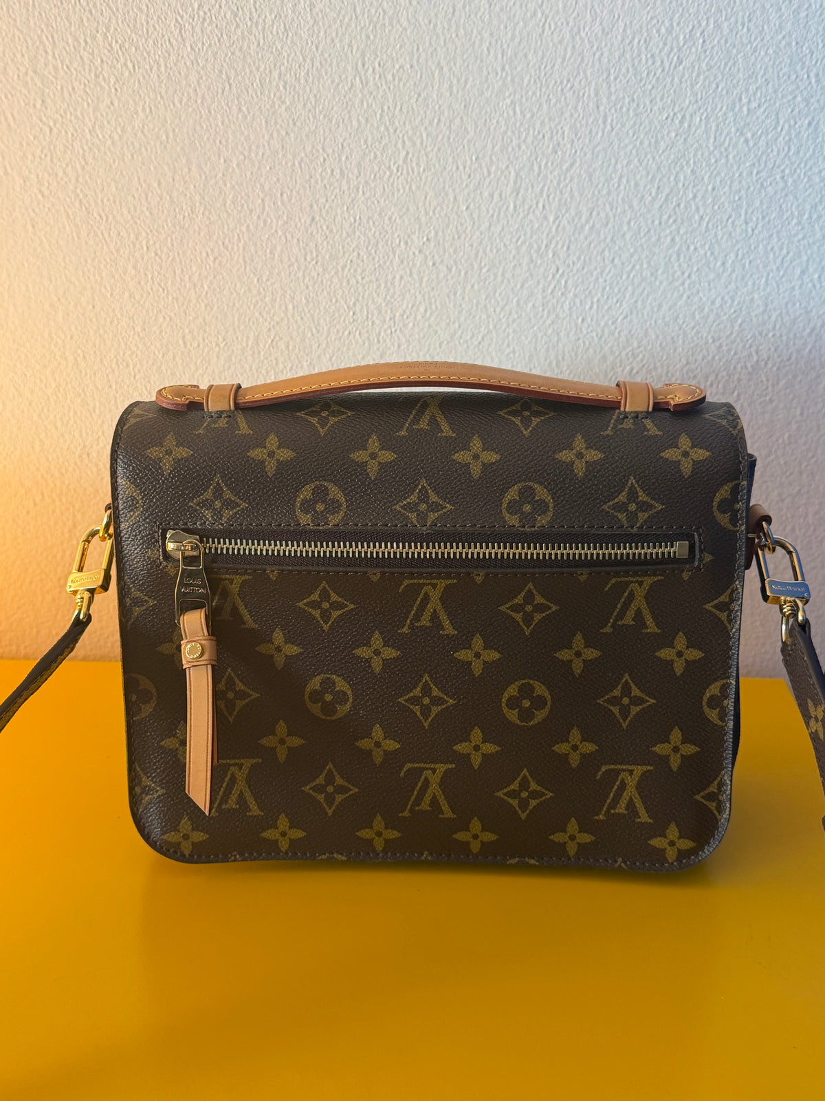Louis Vuitton Metis
