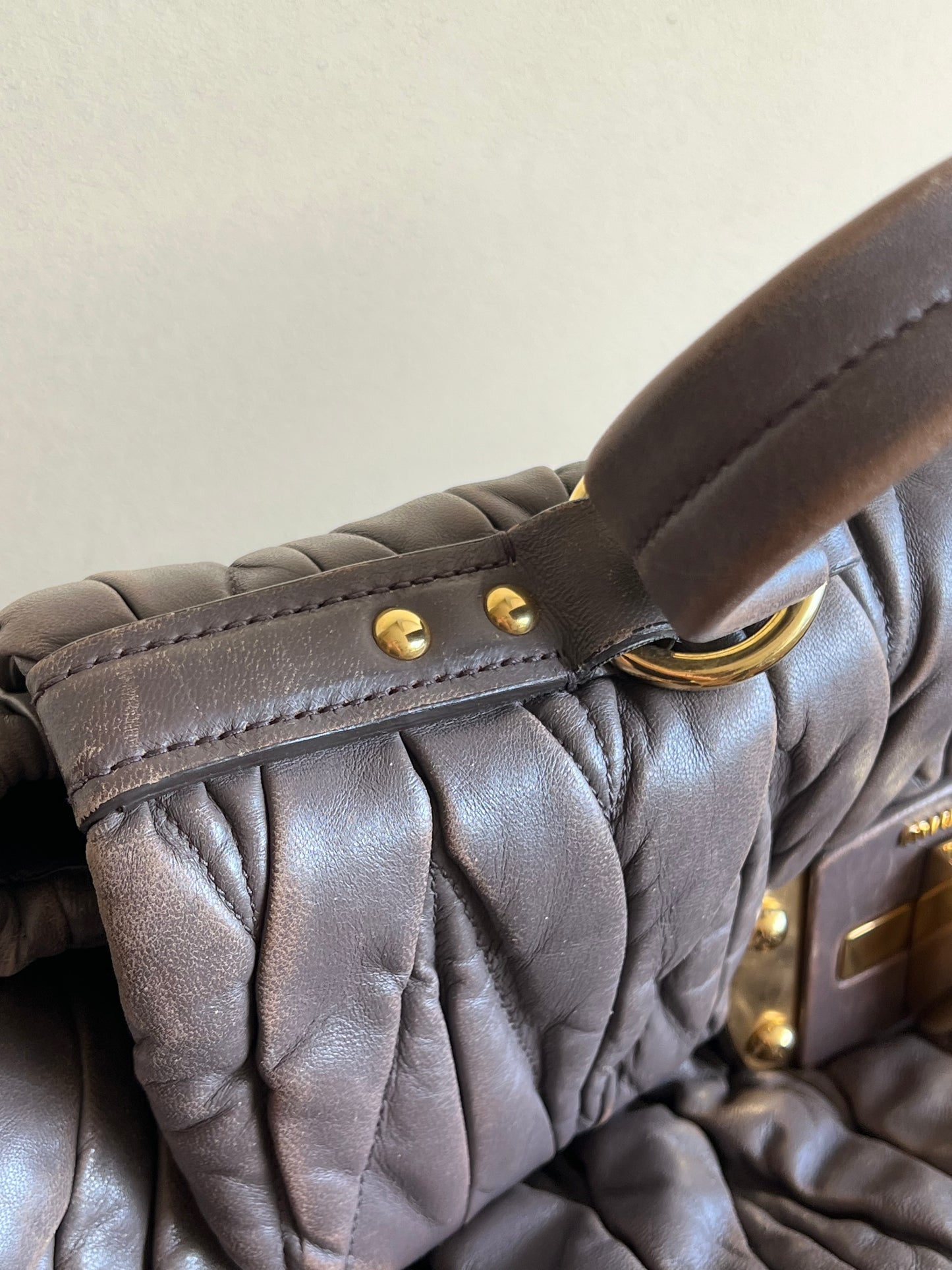 Miu Miu pattina matellassè