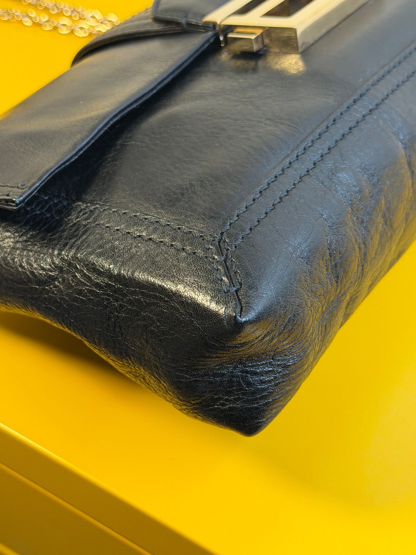 Fendi Baguette Chain flap