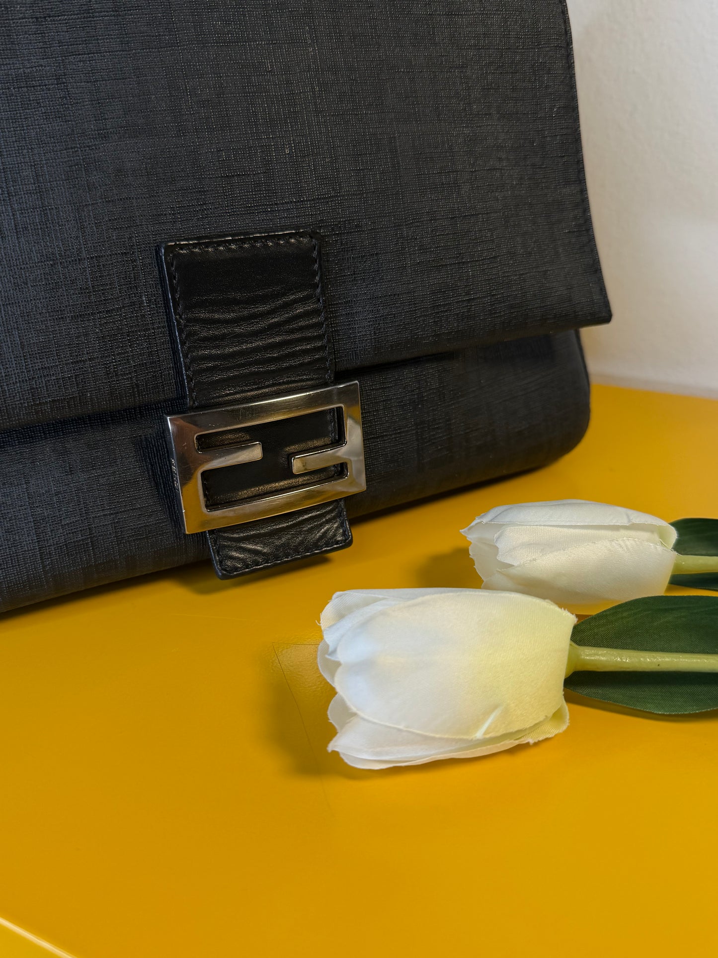 Fendi Mamma Tessuto Roll Nera