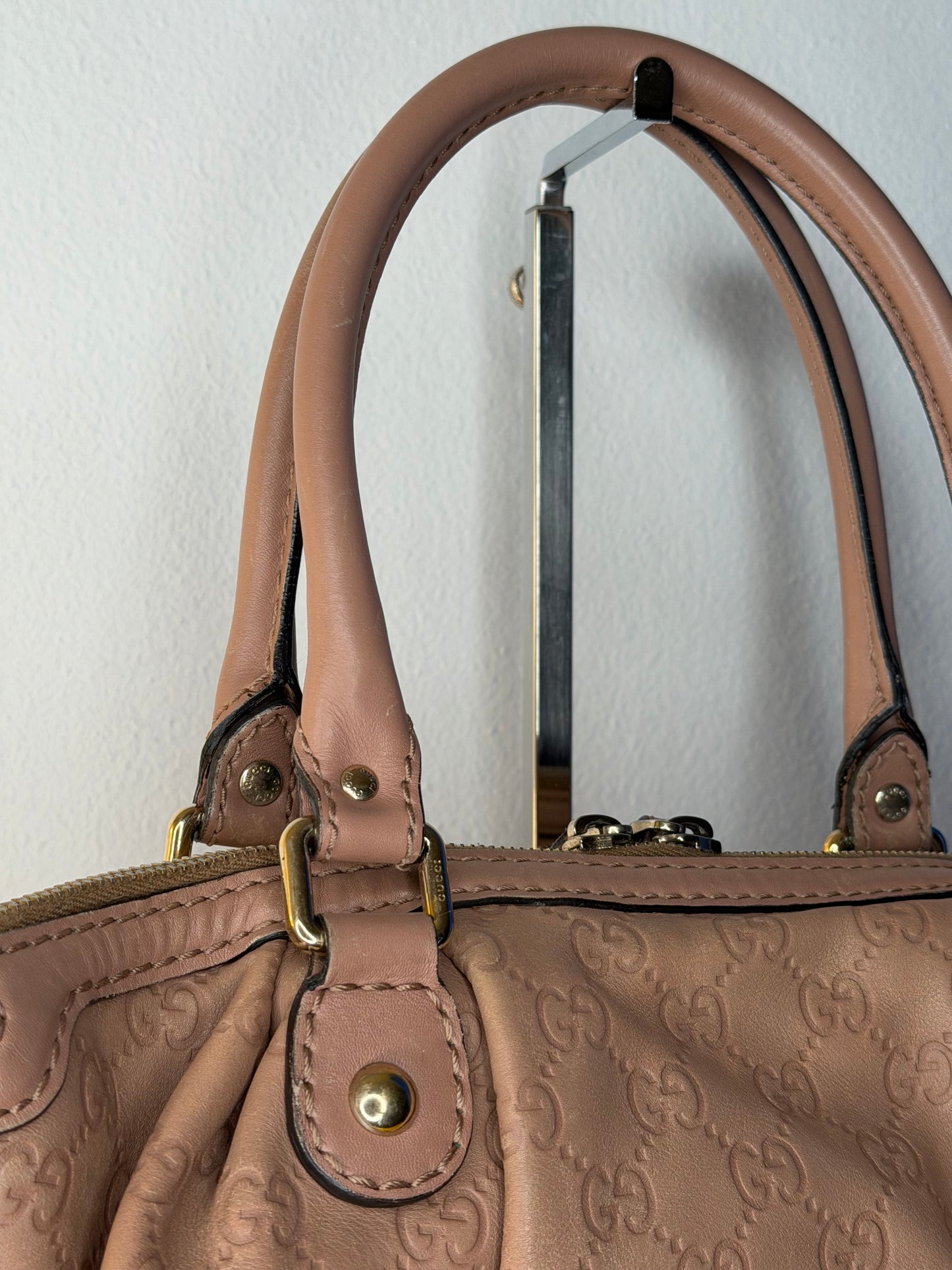 Gucci Sukey microguccissima