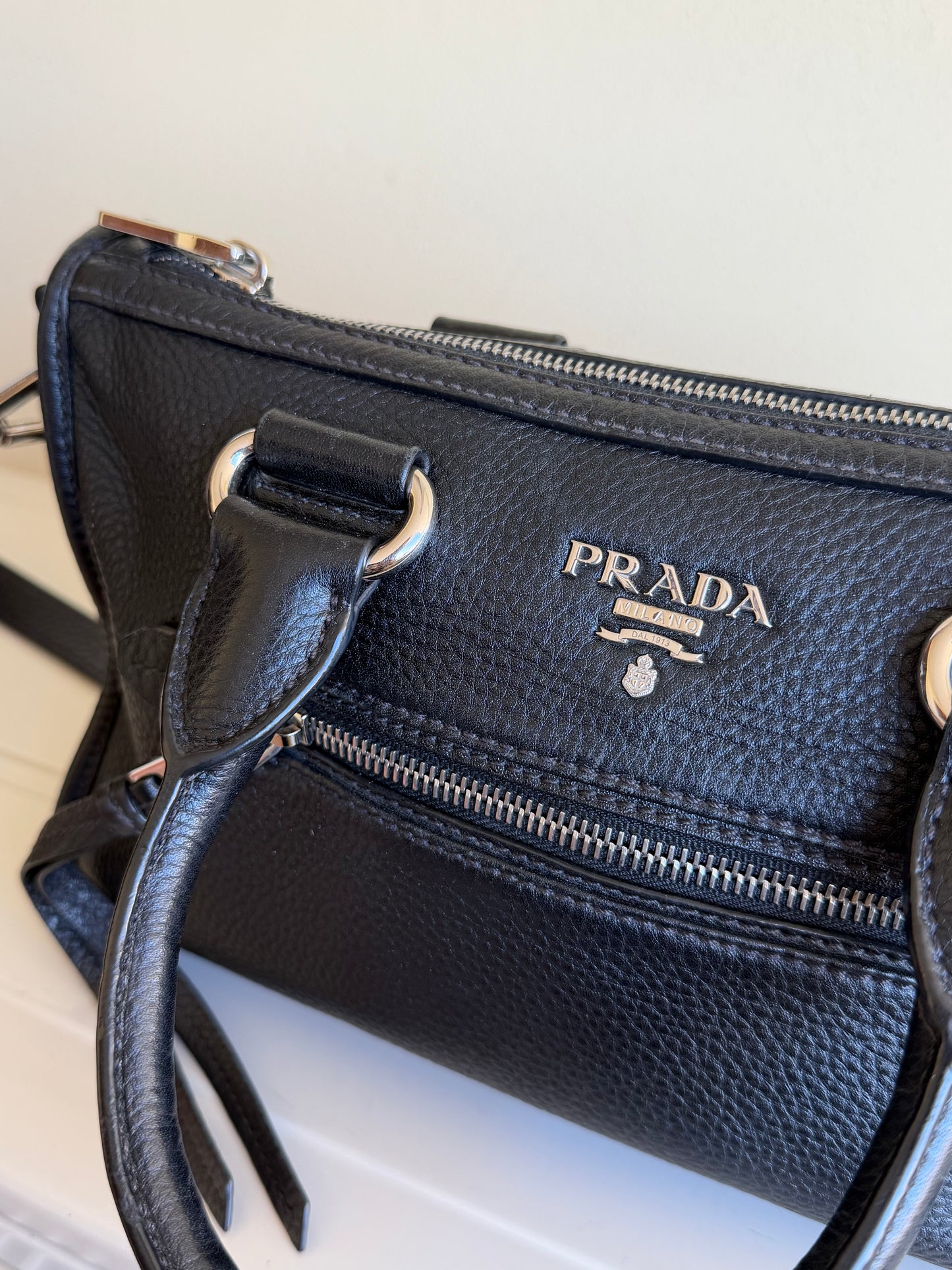 Prada bauletto nero