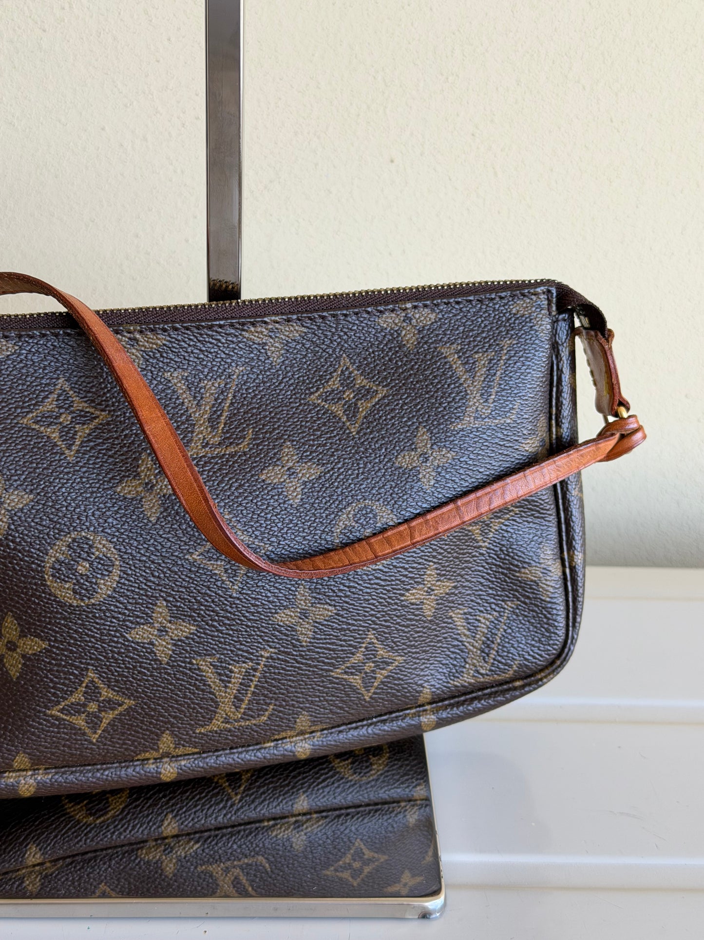 Louis Vuitton Pochette acessoire