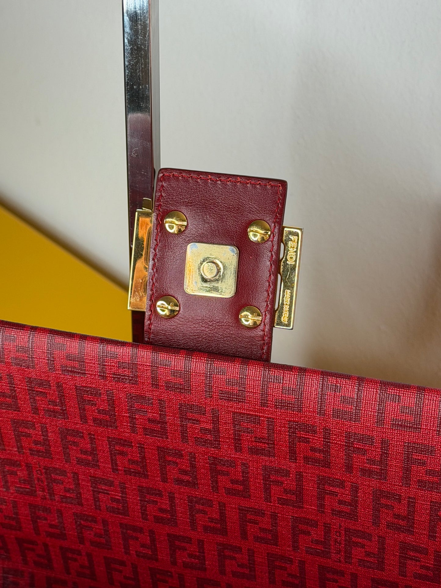 Fendi Mamma tessuto roll red