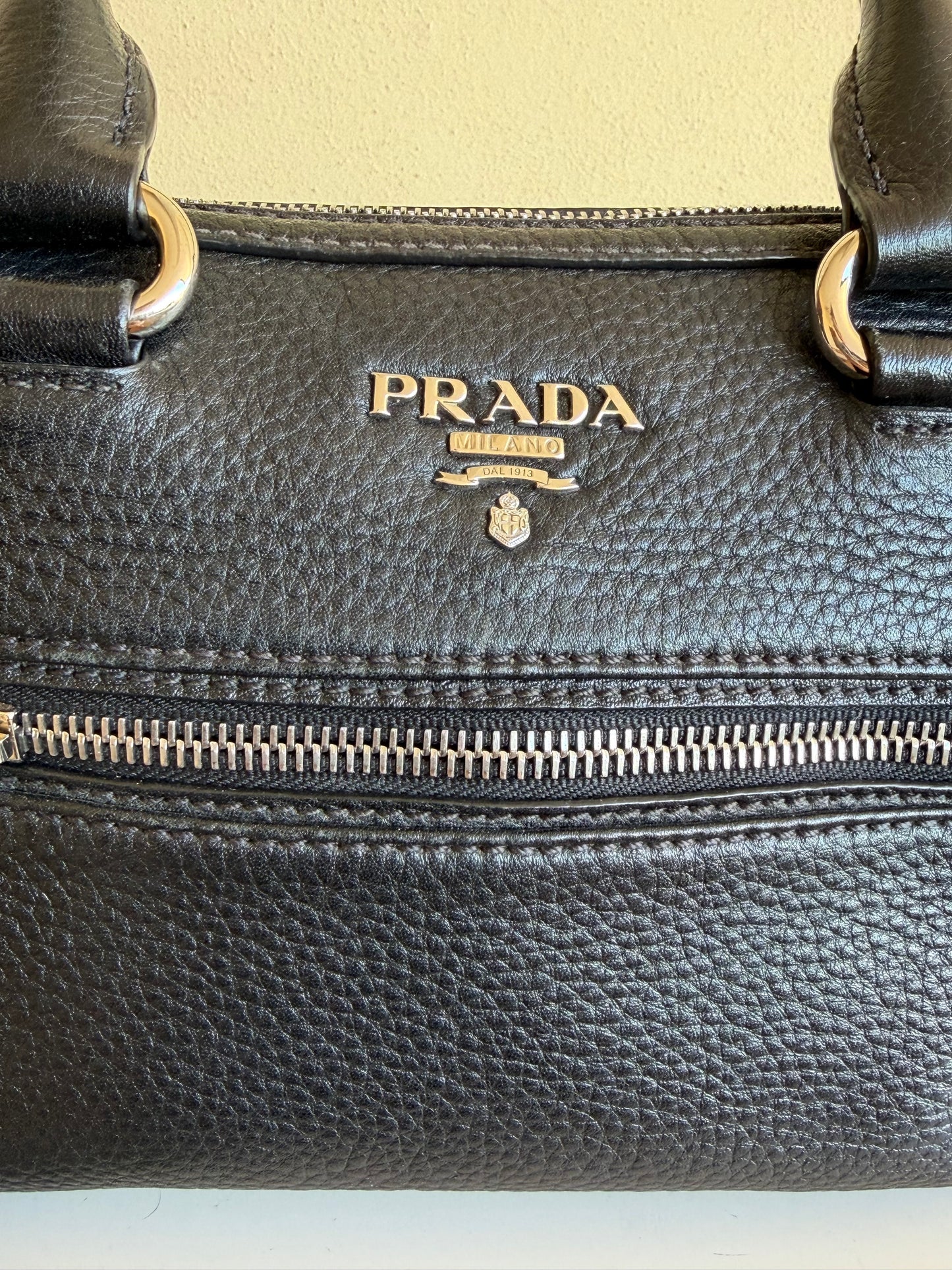 Prada bauletto nero