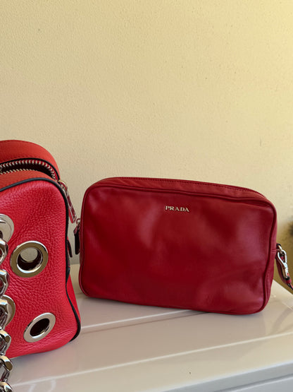 Prada con Catena Grommet