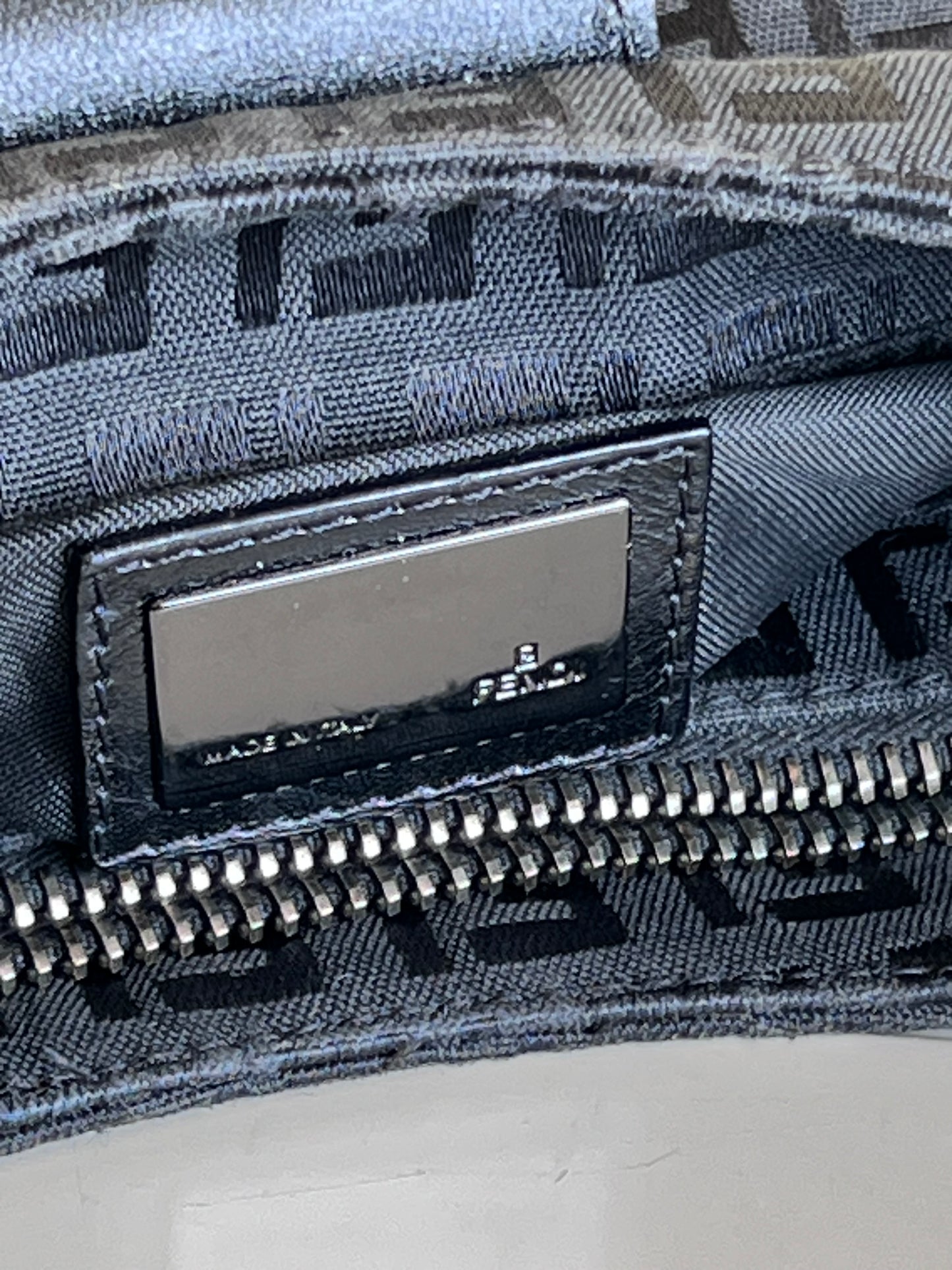 Hobo Fendi Zucchino