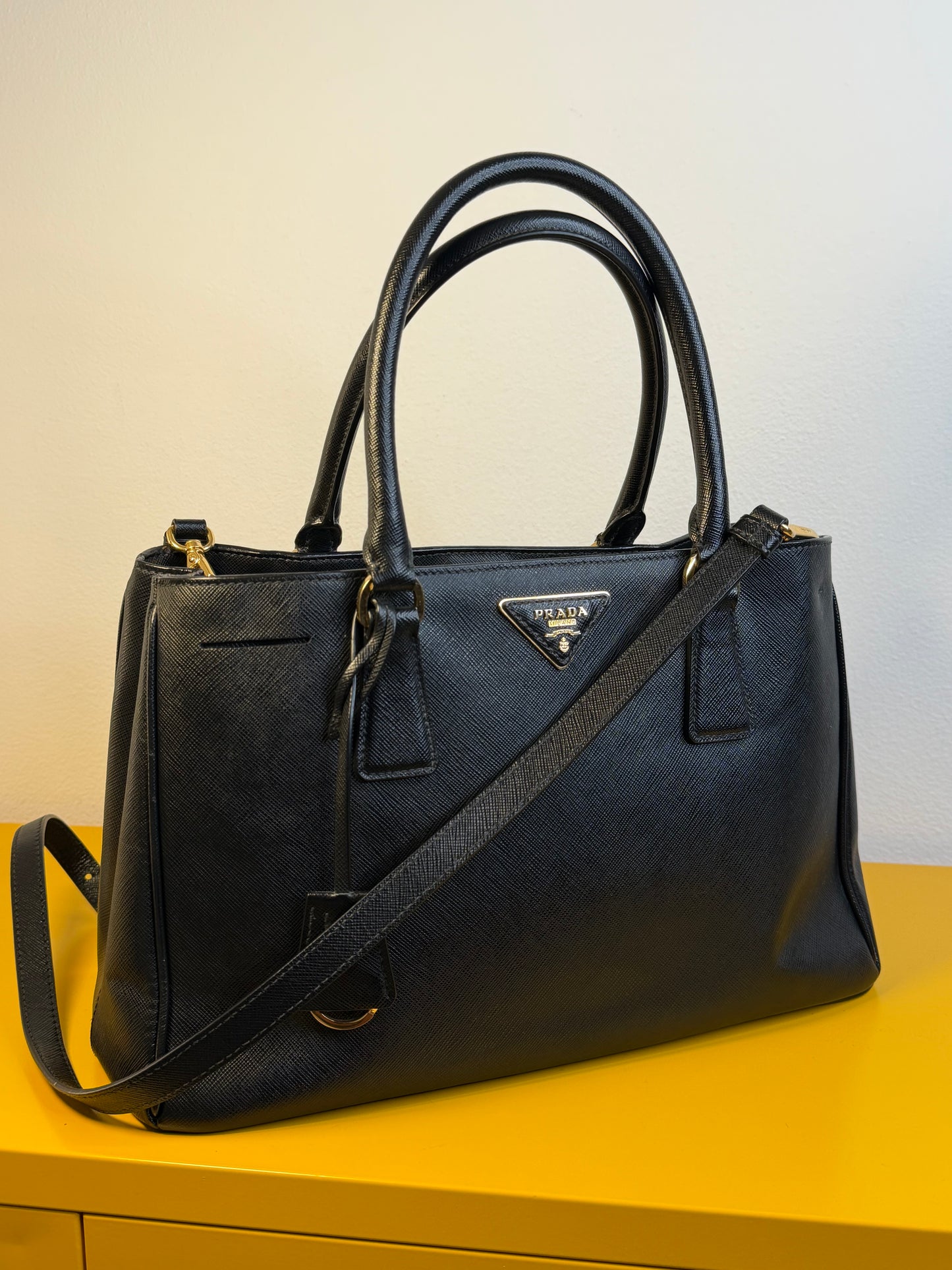 Prada Galleria in pelle Saffiano