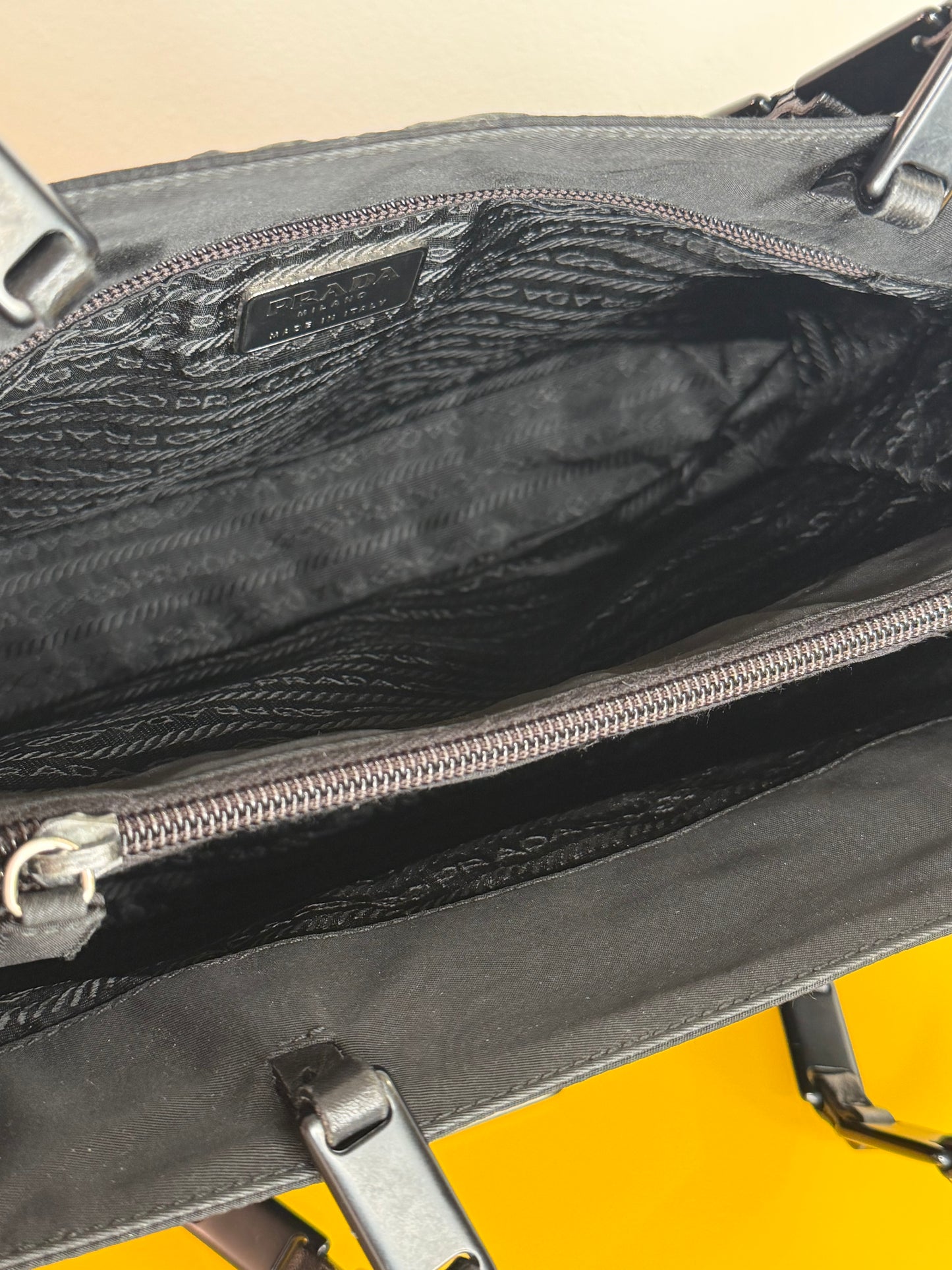 Prada Shopper manico acrilico