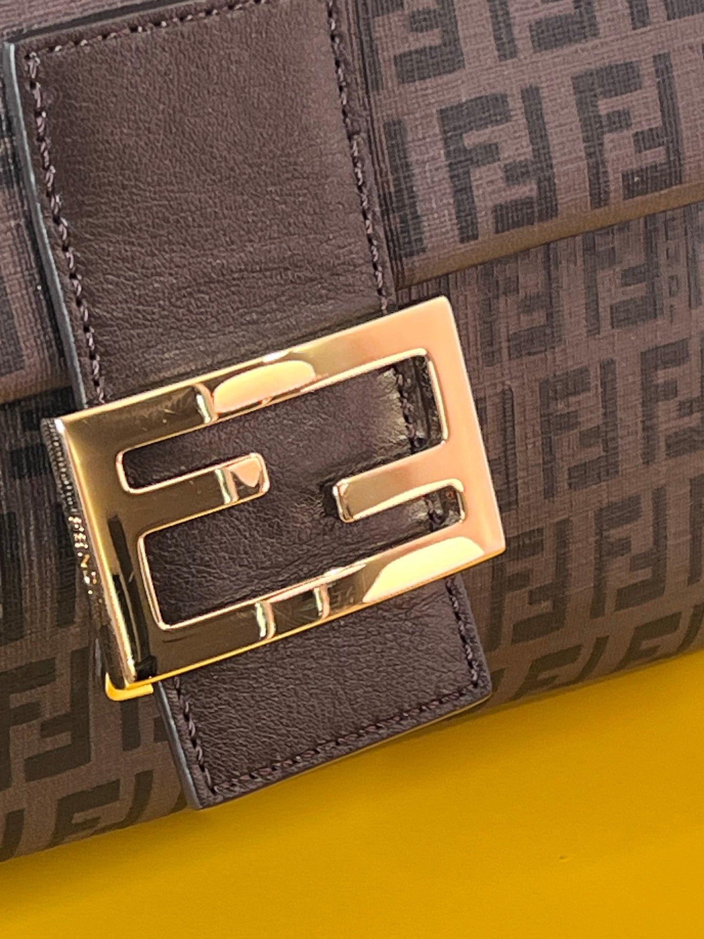 Fendi Mamma baguette marrone