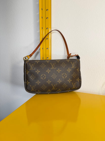 Louis vuitton pochette accessoire