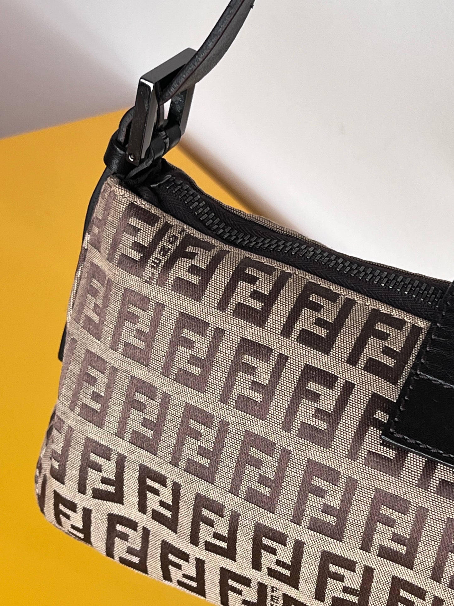 Fendi Mini Baguette Beige/Brown