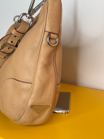 Prada spalla mezzaluna beige