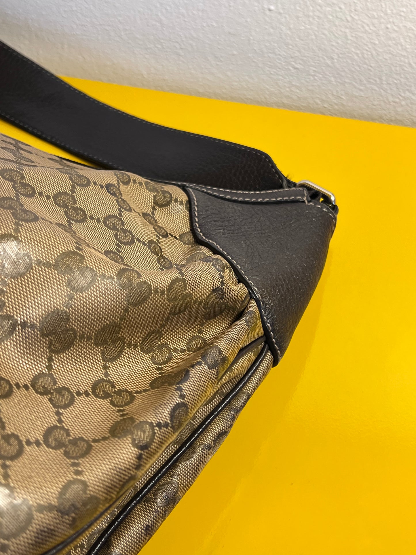 Gucci Half moon Crystal