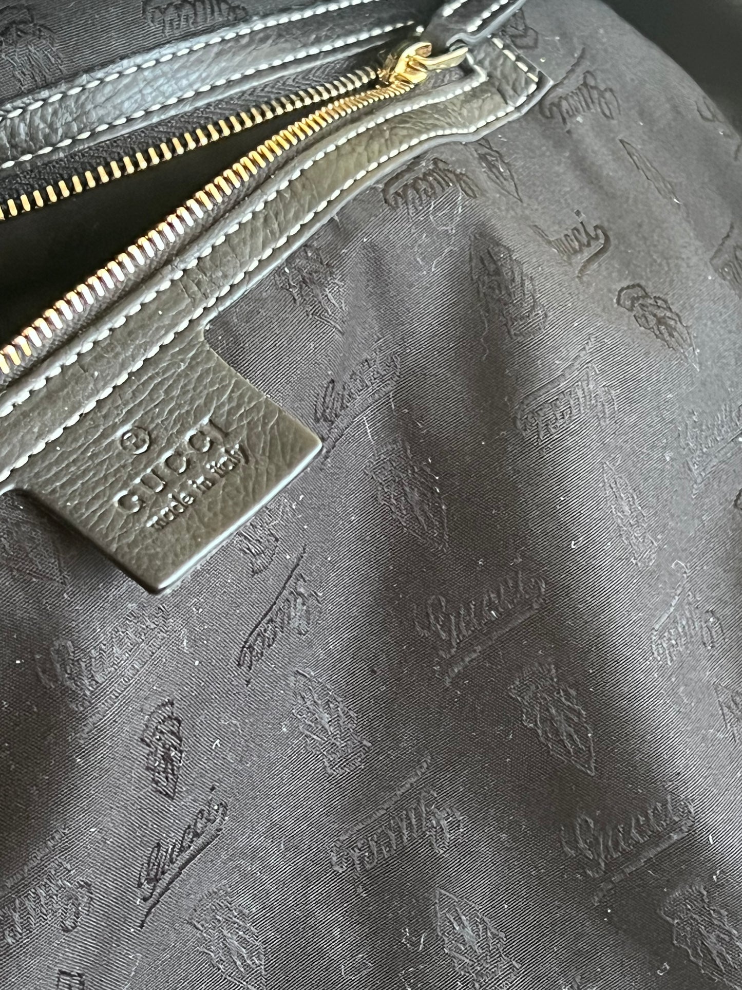 Gucci tote hysteria