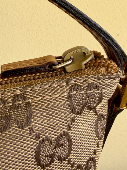 Gucci Boat Bag Beige