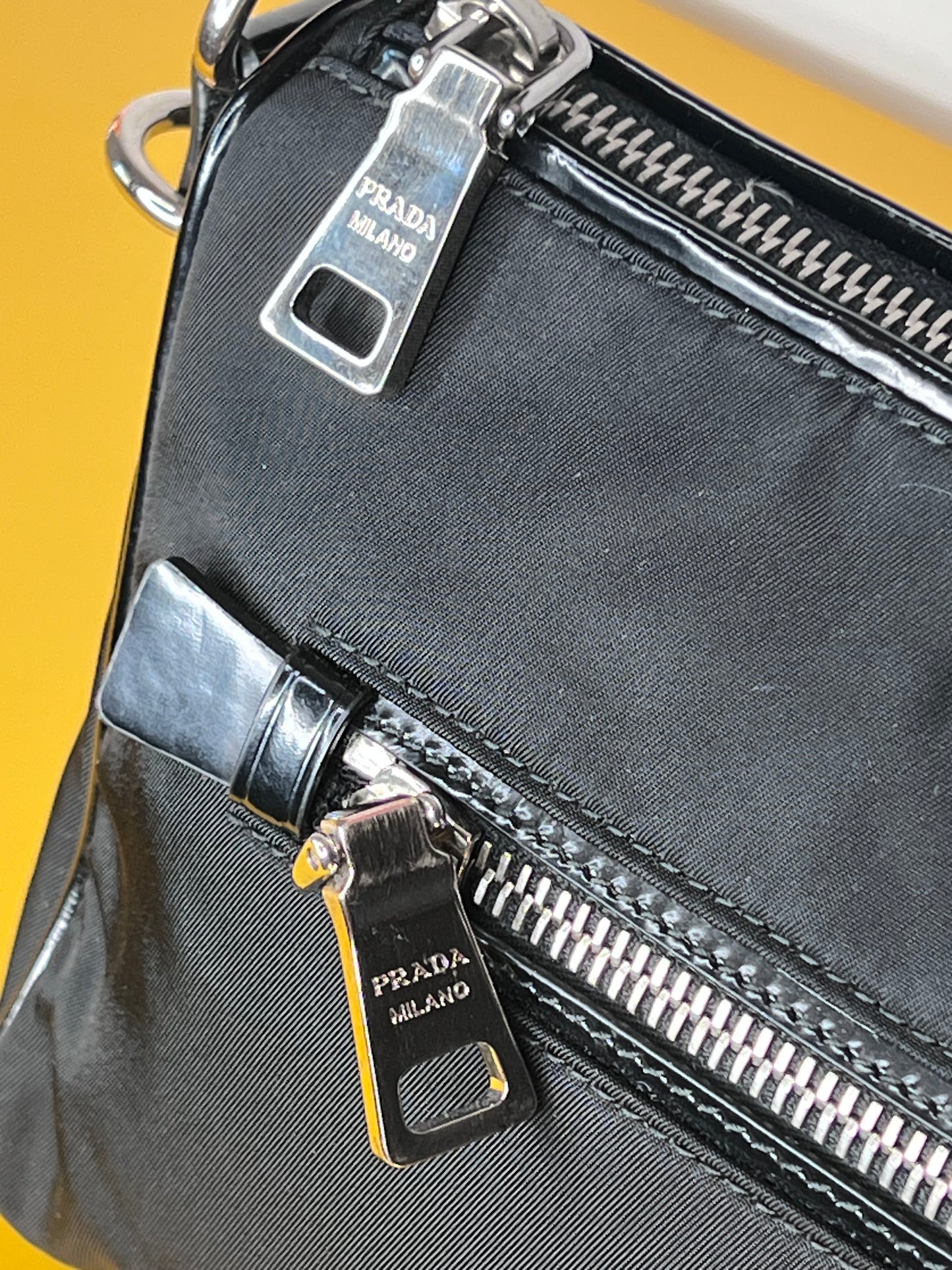 Prada mini bag Nylon e pelle