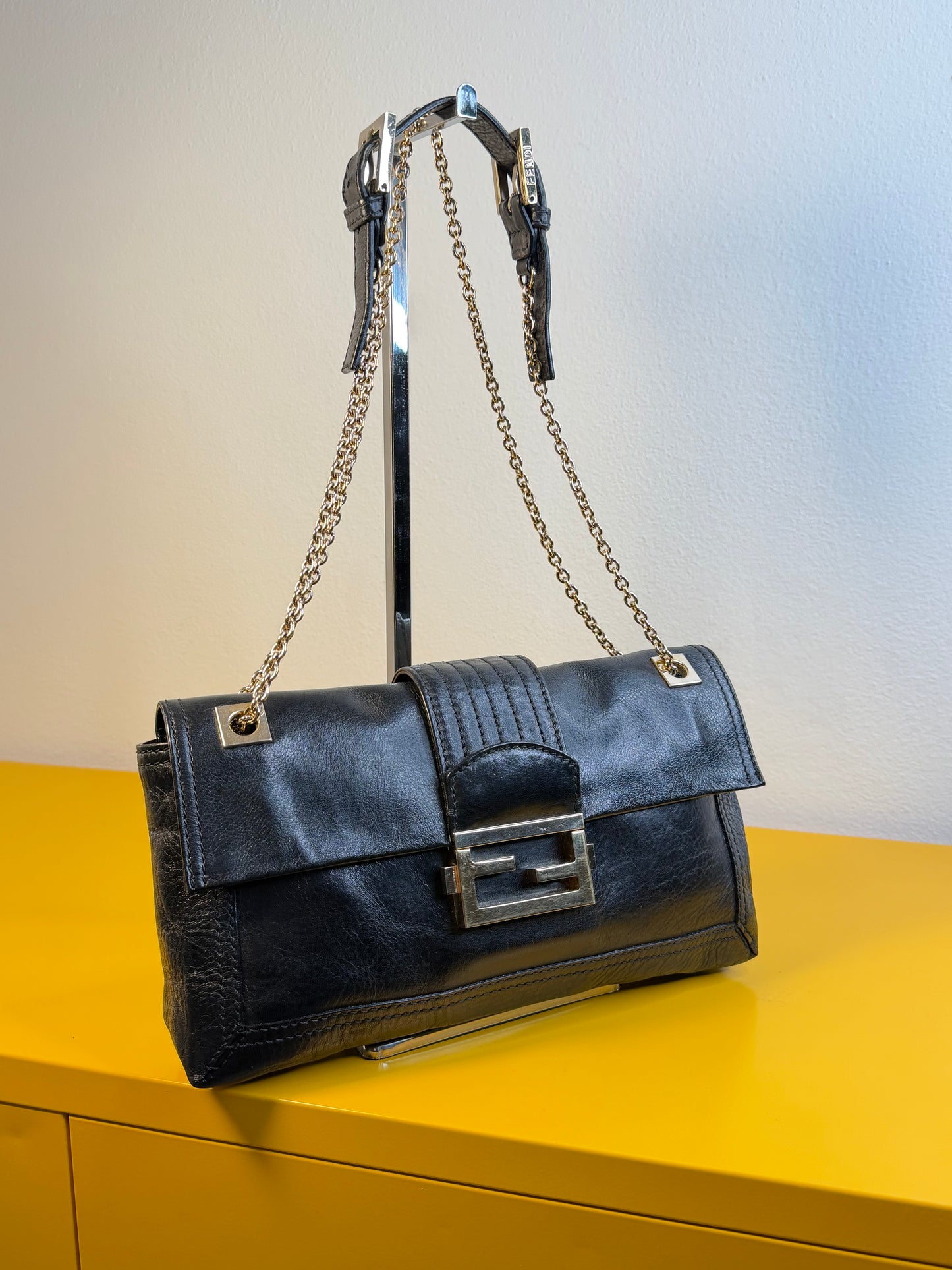 Fendi Baguette Chain flap