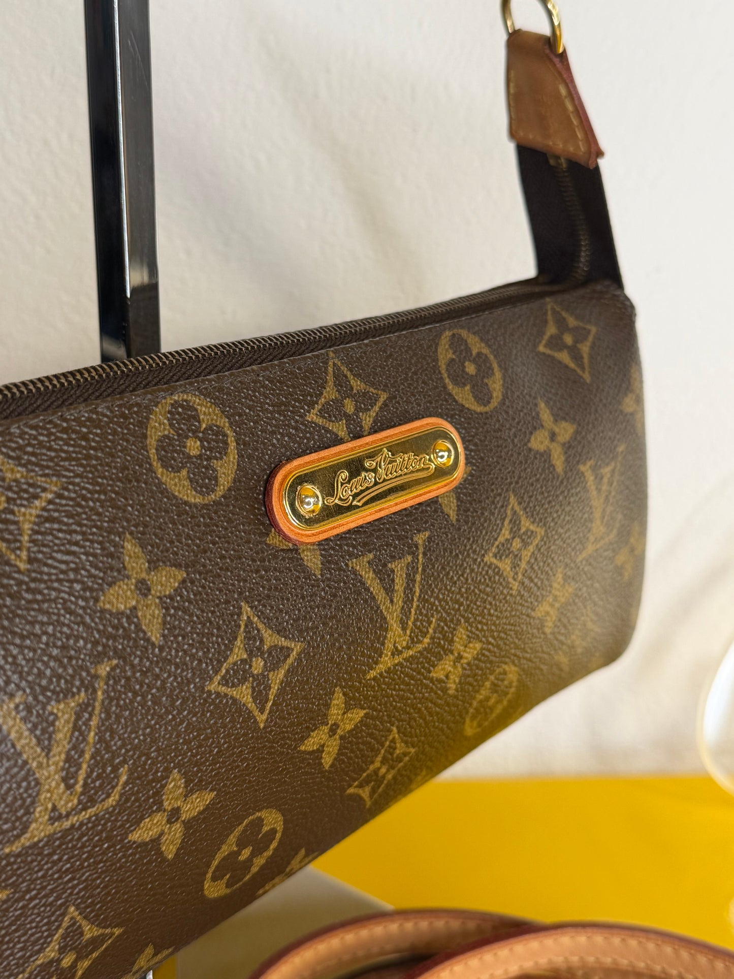 Louis Vuitton Pochette Eva