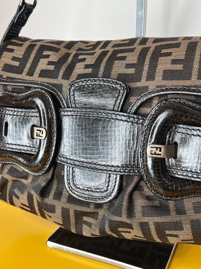 Fendi B buckle