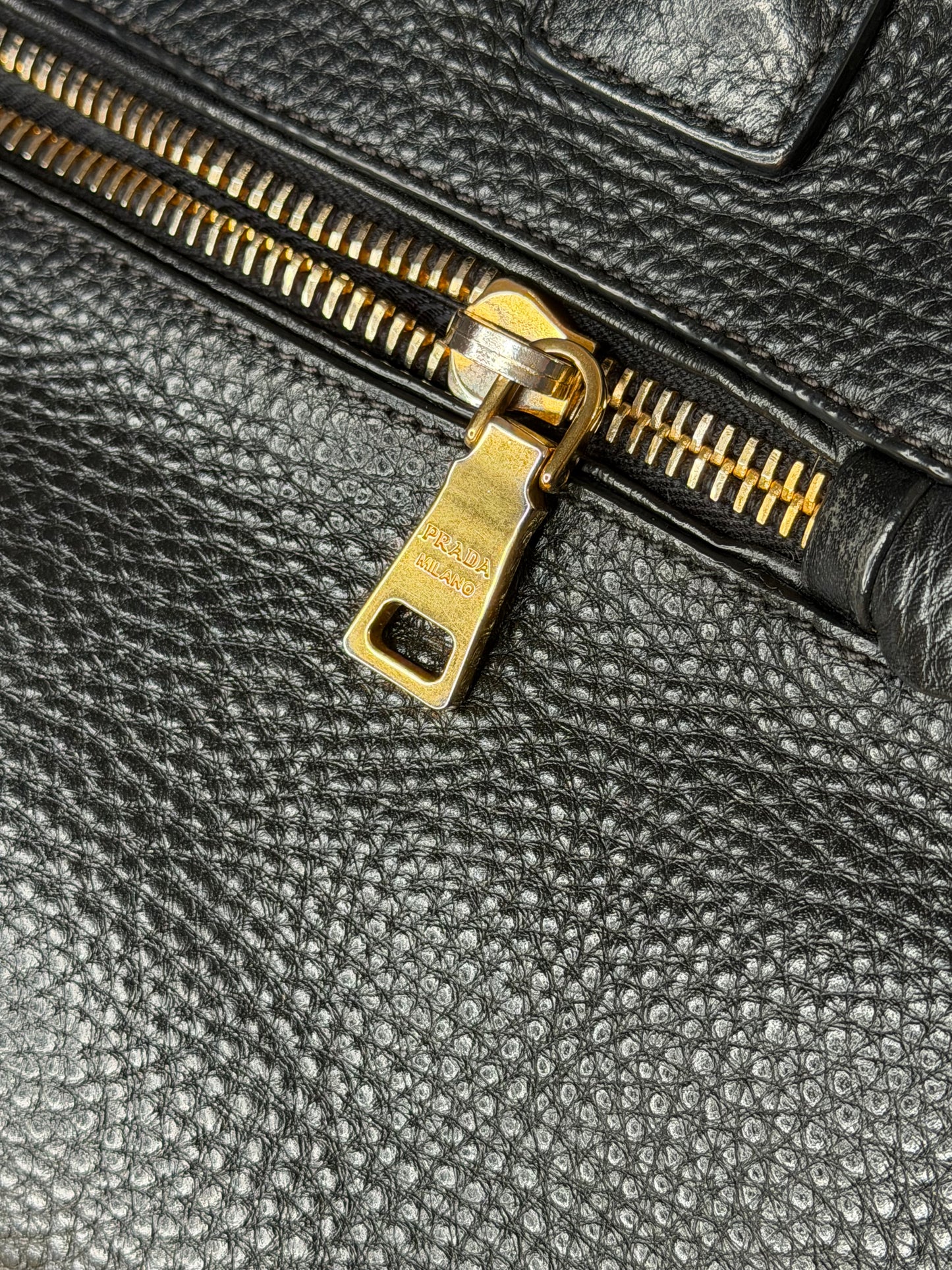 Prada tote nera