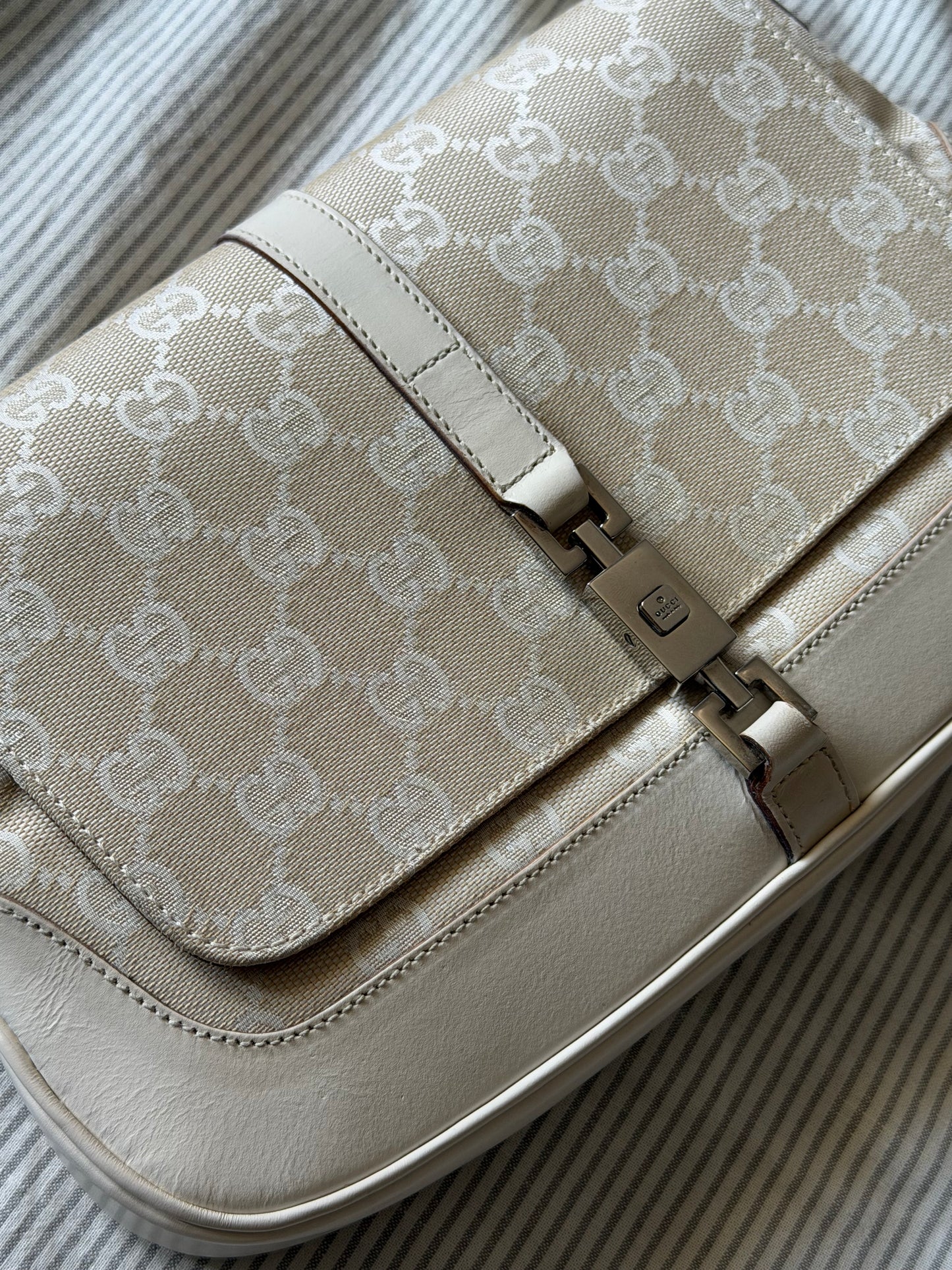 Gucci Mini Jackie GG beige
