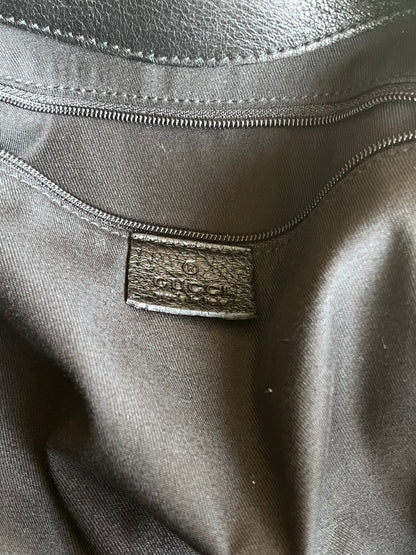 Gucci Hobo magnetic web