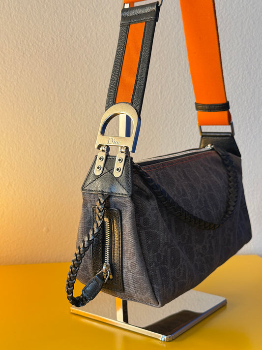 Dior remove before  flight