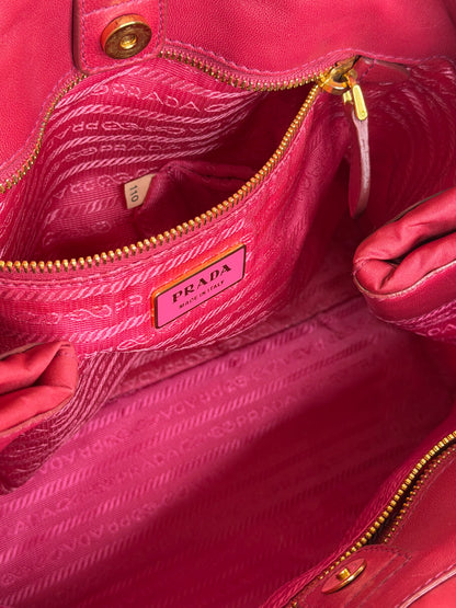 Prada in Nylon Ibisco(rosso fragola)