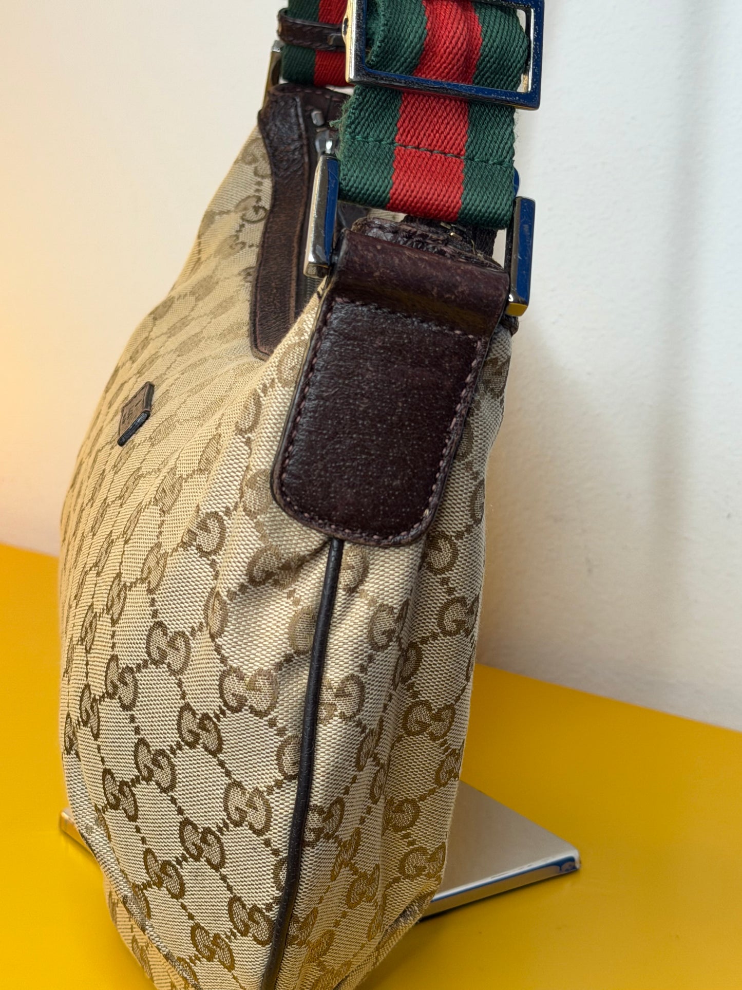 Gucci half moon web