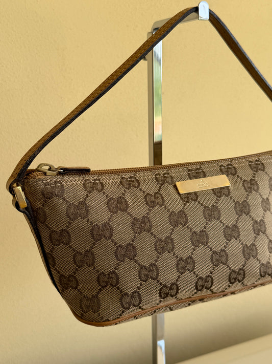 Gucci Boat Bag Beige