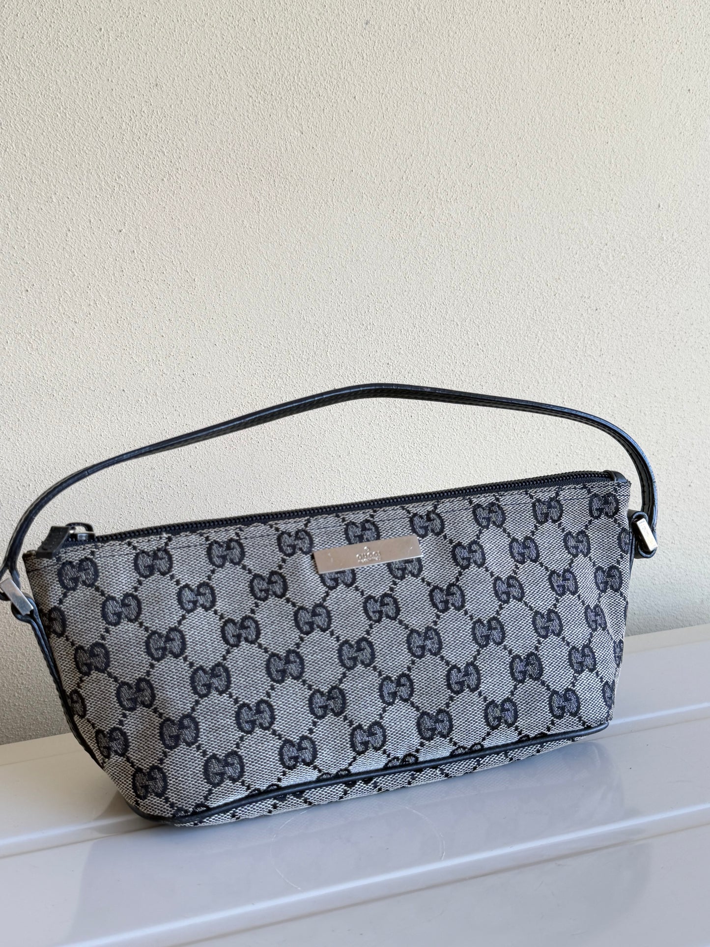 Gucci boat bag grey/black
