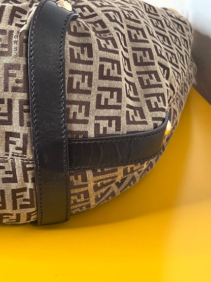 Fendi Hobo Manico Intrecciato